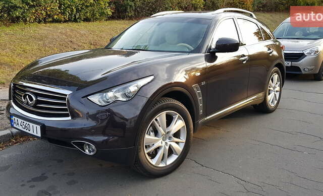 Коричневый Инфинити QX70, объемом двигателя 3.7 л и пробегом 193 тыс. км за 19000 $, фото 3 на Automoto.ua