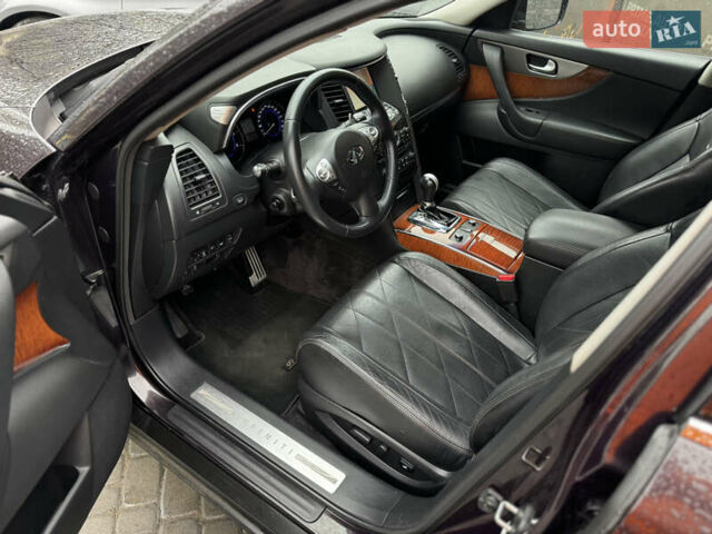 Коричневый Инфинити QX70, объемом двигателя 3 л и пробегом 146 тыс. км за 16500 $, фото 37 на Automoto.ua