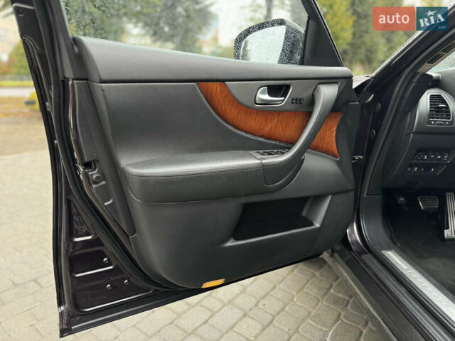Коричневый Инфинити QX70, объемом двигателя 3 л и пробегом 146 тыс. км за 16500 $, фото 38 на Automoto.ua