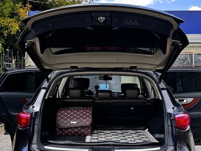 Коричневый Инфинити QX70, объемом двигателя 3 л и пробегом 115 тыс. км за 21000 $, фото 1 на Automoto.ua