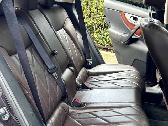 Коричневый Инфинити QX70, объемом двигателя 3 л и пробегом 115 тыс. км за 21000 $, фото 3 на Automoto.ua