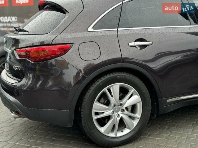 Коричневый Инфинити QX70, объемом двигателя 3 л и пробегом 146 тыс. км за 16500 $, фото 32 на Automoto.ua