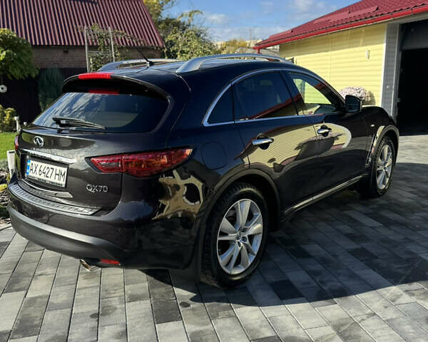 Коричневый Инфинити QX70, объемом двигателя 3.7 л и пробегом 168 тыс. км за 20000 $, фото 26 на Automoto.ua