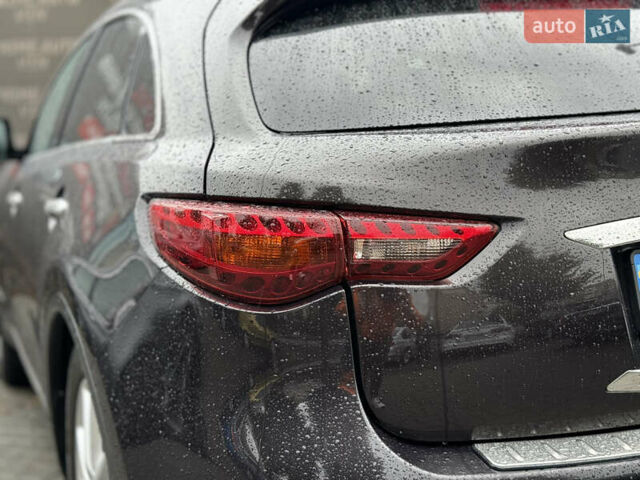 Коричневый Инфинити QX70, объемом двигателя 3 л и пробегом 146 тыс. км за 16500 $, фото 21 на Automoto.ua