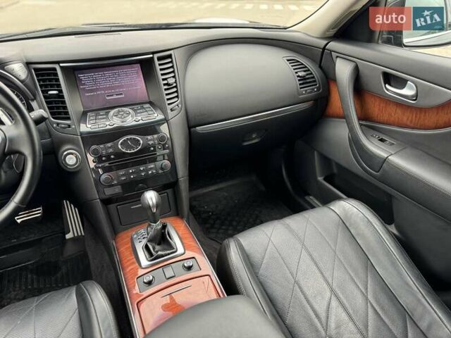 Коричневый Инфинити QX70, объемом двигателя 2.99 л и пробегом 85 тыс. км за 24500 $, фото 11 на Automoto.ua