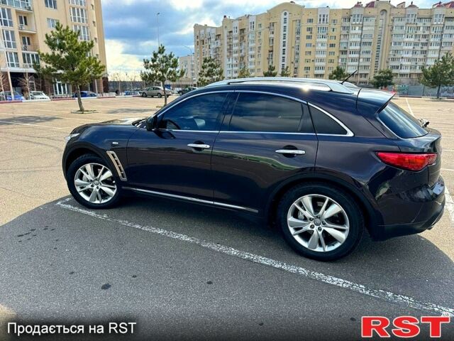 Коричневий Інфініті QX70, об'ємом двигуна 3 л та пробігом 173 тис. км за 22000 $, фото 4 на Automoto.ua