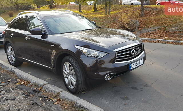 Коричневый Инфинити QX70, объемом двигателя 3.7 л и пробегом 193 тыс. км за 19000 $, фото 4 на Automoto.ua