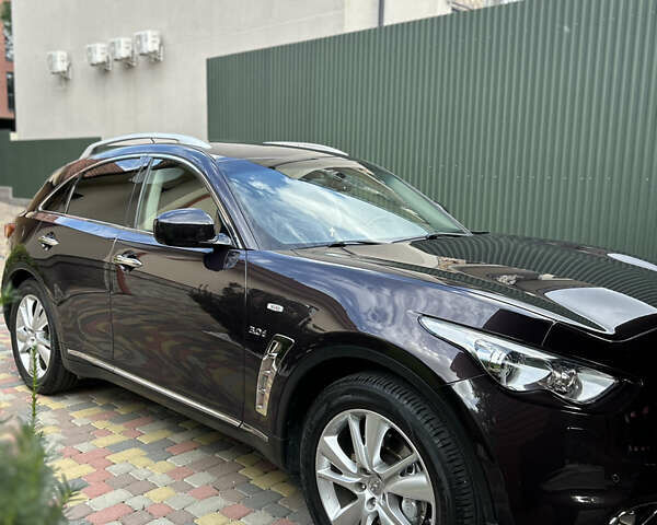 Коричневий Інфініті QX70, об'ємом двигуна 2.99 л та пробігом 102 тис. км за 23000 $, фото 20 на Automoto.ua