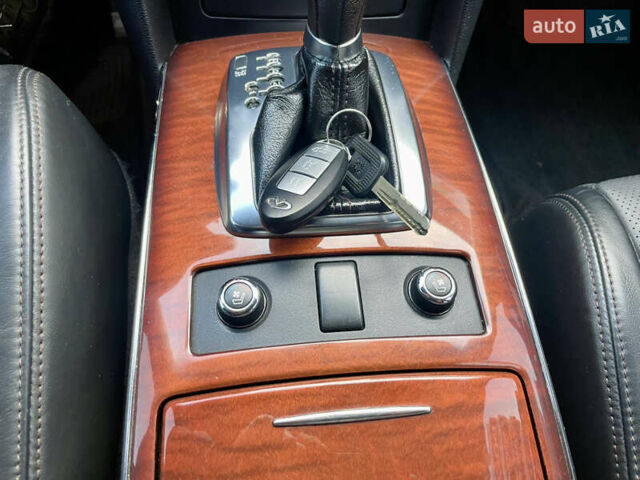 Коричневий Інфініті QX70, об'ємом двигуна 2.99 л та пробігом 138 тис. км за 21800 $, фото 30 на Automoto.ua