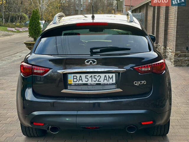 Коричневий Інфініті QX70, об'ємом двигуна 2.99 л та пробігом 138 тис. км за 21800 $, фото 5 на Automoto.ua