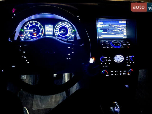 Коричневий Інфініті QX70, об'ємом двигуна 2.99 л та пробігом 138 тис. км за 21800 $, фото 15 на Automoto.ua
