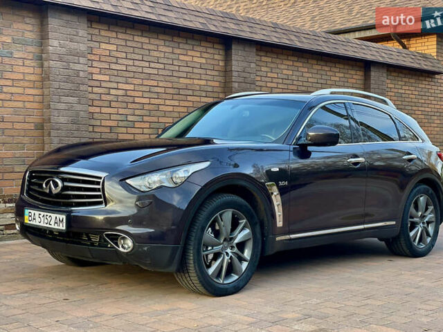 Коричневий Інфініті QX70, об'ємом двигуна 2.99 л та пробігом 138 тис. км за 21800 $, фото 9 на Automoto.ua
