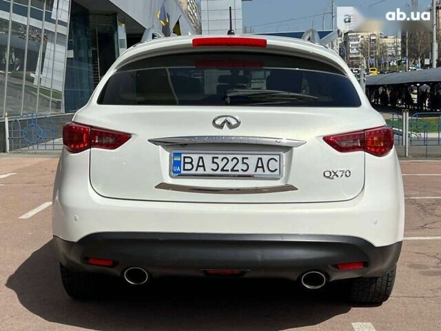 Інфініті QX70, об'ємом двигуна 3 л та пробігом 66 тис. км за 28990 $, фото 5 на Automoto.ua