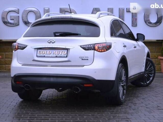 Інфініті QX70, об'ємом двигуна 3.7 л та пробігом 140 тис. км за 24700 $, фото 16 на Automoto.ua