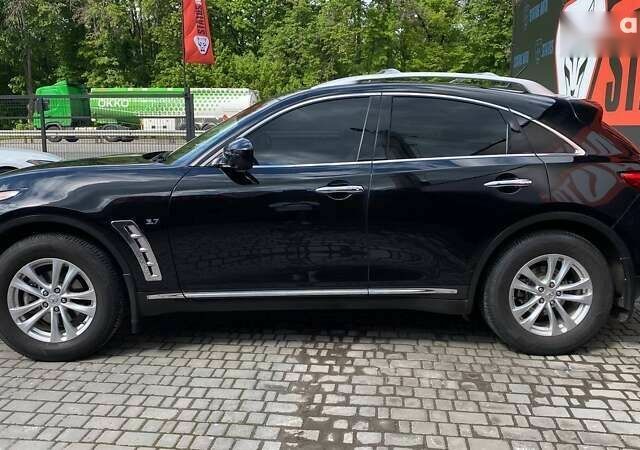 Інфініті QX70, об'ємом двигуна 3.7 л та пробігом 188 тис. км за 15500 $, фото 3 на Automoto.ua