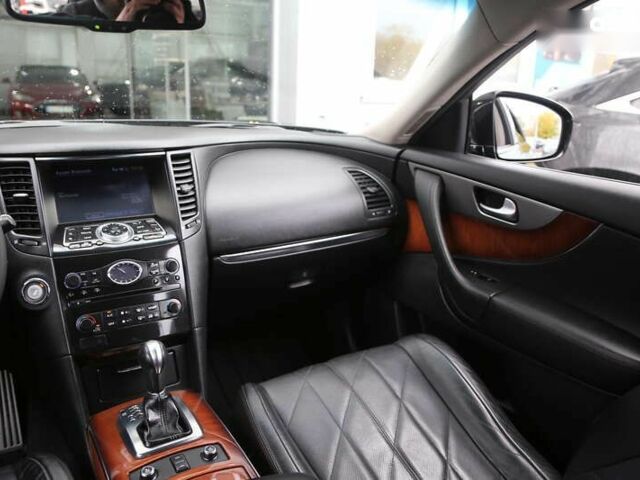 Инфинити QX70, объемом двигателя 3.7 л и пробегом 150 тыс. км за 19500 $, фото 13 на Automoto.ua