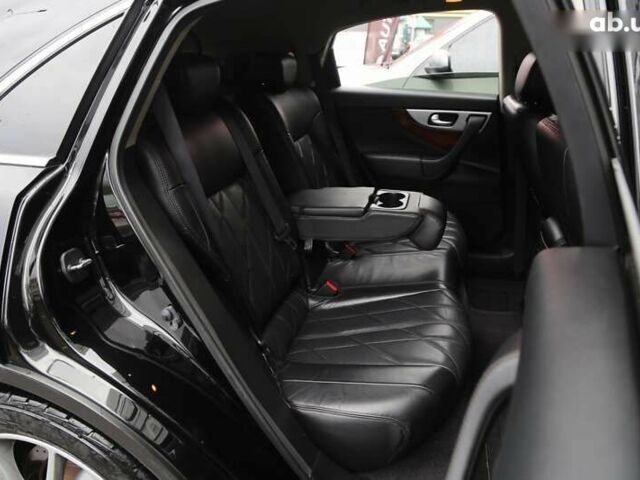 Инфинити QX70, объемом двигателя 3.7 л и пробегом 150 тыс. км за 19500 $, фото 10 на Automoto.ua