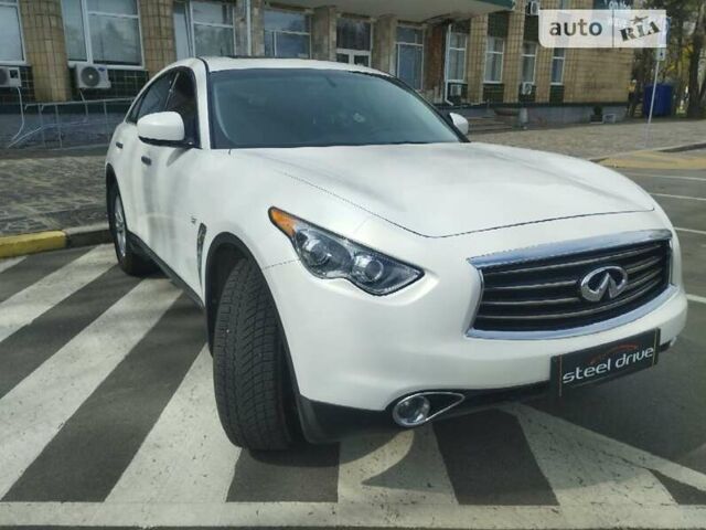 Инфинити QX70, объемом двигателя 3.7 л и пробегом 120 тыс. км за 20500 $, фото 10 на Automoto.ua