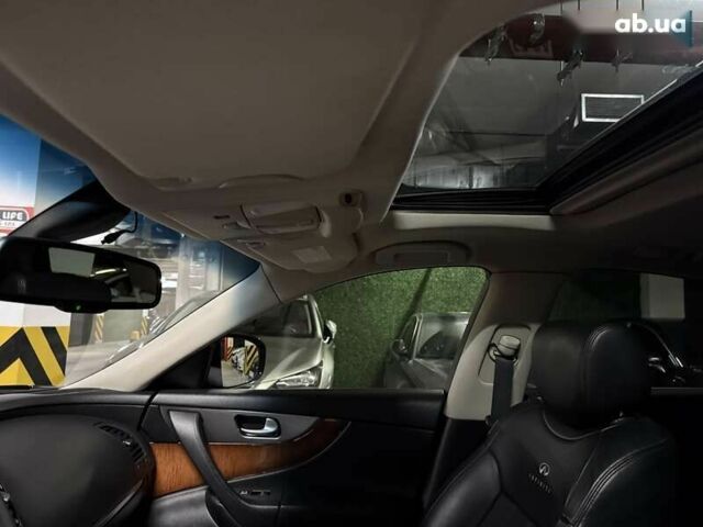 Инфинити QX70, объемом двигателя 0 л и пробегом 151 тыс. км за 19700 $, фото 26 на Automoto.ua