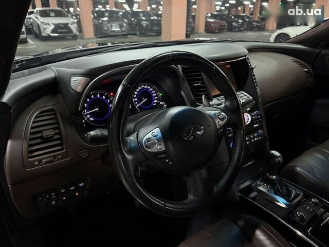 Інфініті QX70, об'ємом двигуна 3.7 л та пробігом 186 тис. км за 15700 $, фото 19 на Automoto.ua