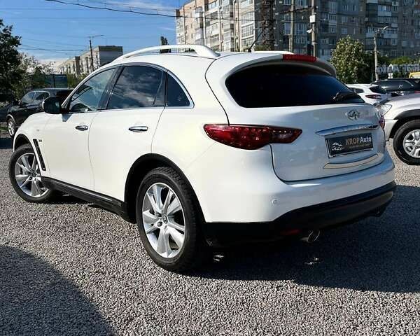 Інфініті QX70, об'ємом двигуна 3 л та пробігом 67 тис. км за 22900 $, фото 6 на Automoto.ua