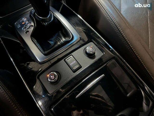 Інфініті QX70, об'ємом двигуна 3.7 л та пробігом 186 тис. км за 15700 $, фото 28 на Automoto.ua