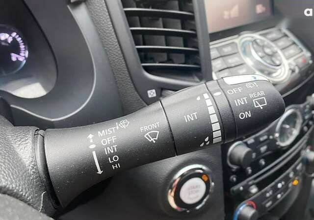 Інфініті QX70, об'ємом двигуна 3.7 л та пробігом 163 тис. км за 15500 $, фото 23 на Automoto.ua