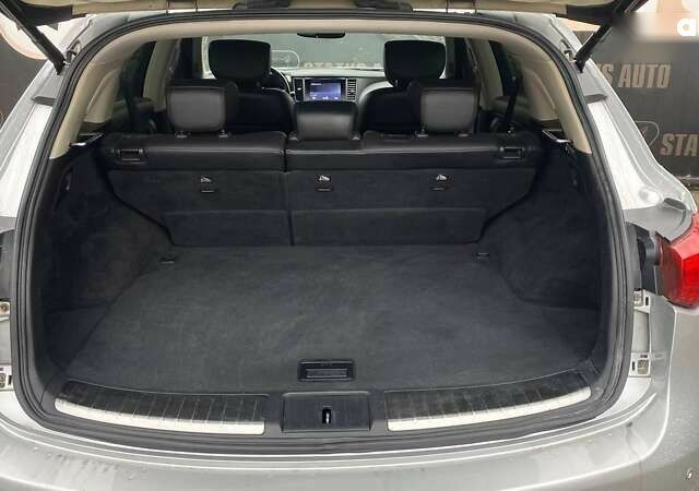 Інфініті QX70, об'ємом двигуна 3.7 л та пробігом 163 тис. км за 15500 $, фото 11 на Automoto.ua