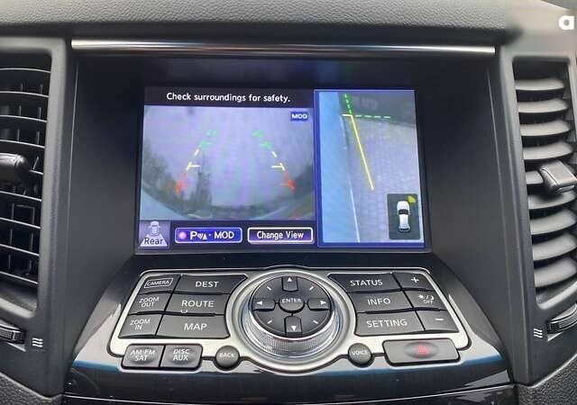 Інфініті QX70, об'ємом двигуна 3.7 л та пробігом 163 тис. км за 15500 $, фото 19 на Automoto.ua