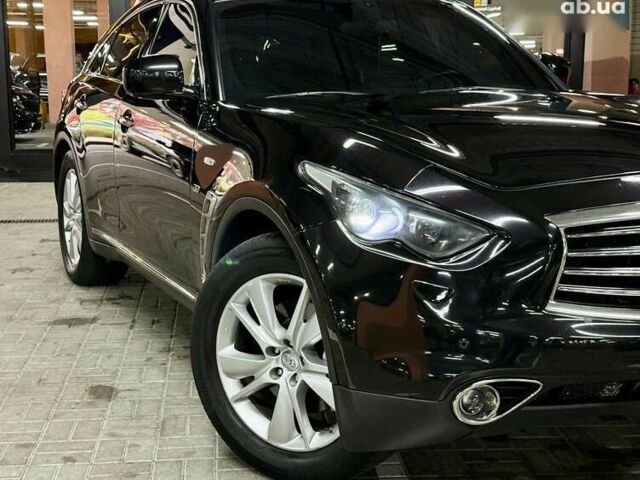 Інфініті QX70, об'ємом двигуна 3.7 л та пробігом 186 тис. км за 15700 $, фото 1 на Automoto.ua