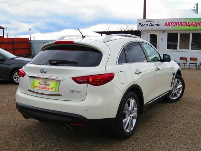 Інфініті QX70, об'ємом двигуна 3 л та пробігом 60 тис. км за 23700 $, фото 2 на Automoto.ua