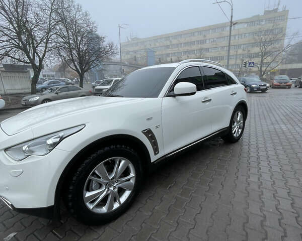 Інфініті QX70, об'ємом двигуна 3.7 л та пробігом 50 тис. км за 30500 $, фото 4 на Automoto.ua