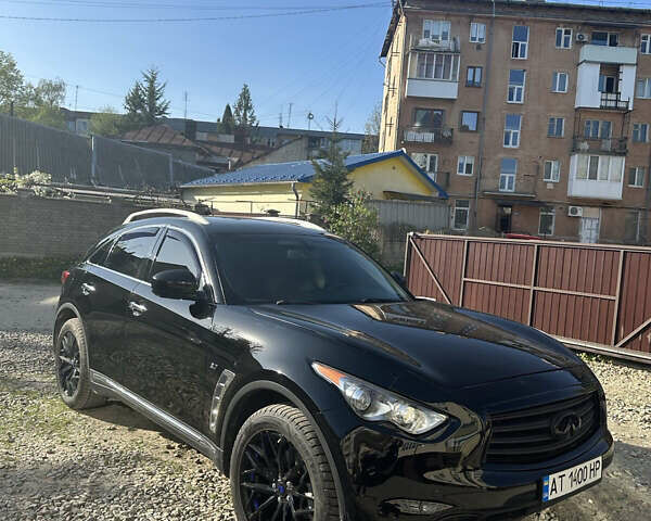 Инфинити QX70, объемом двигателя 3.7 л и пробегом 180 тыс. км за 19000 $, фото 3 на Automoto.ua