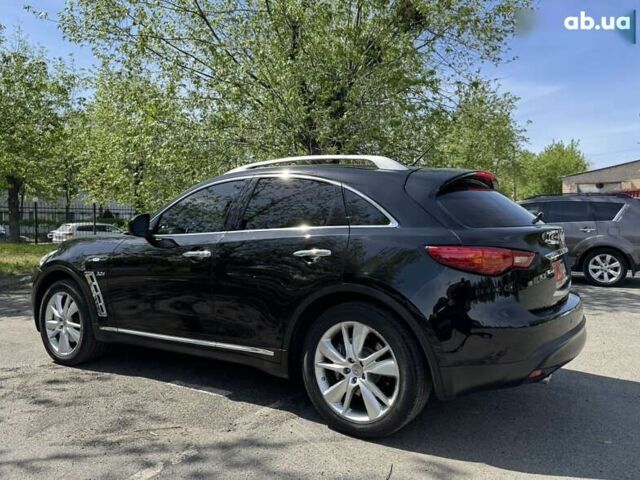 Інфініті QX70, об'ємом двигуна 3 л та пробігом 215 тис. км за 17500 $, фото 15 на Automoto.ua