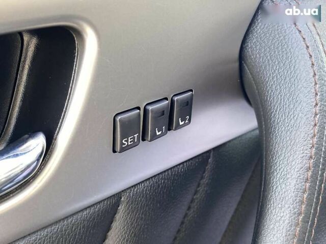 Инфинити QX70, объемом двигателя 3.7 л и пробегом 116 тыс. км за 18000 $, фото 22 на Automoto.ua