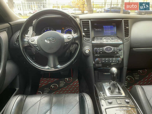Инфинити QX70, объемом двигателя 3 л и пробегом 215 тыс. км за 17900 $, фото 27 на Automoto.ua