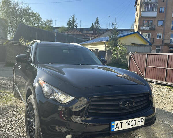 Инфинити QX70, объемом двигателя 3.7 л и пробегом 180 тыс. км за 19000 $, фото 2 на Automoto.ua