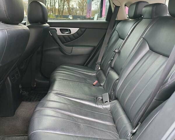 Інфініті QX70, об'ємом двигуна 3.7 л та пробігом 88 тис. км за 18500 $, фото 25 на Automoto.ua