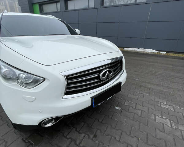 Інфініті QX70, об'ємом двигуна 3.7 л та пробігом 50 тис. км за 30500 $, фото 27 на Automoto.ua