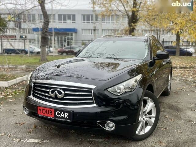 Инфинити QX70, объемом двигателя 3 л и пробегом 215 тыс. км за 17900 $, фото 1 на Automoto.ua