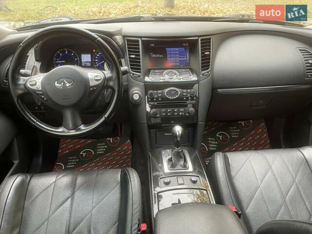 Инфинити QX70, объемом двигателя 3 л и пробегом 215 тыс. км за 17900 $, фото 28 на Automoto.ua