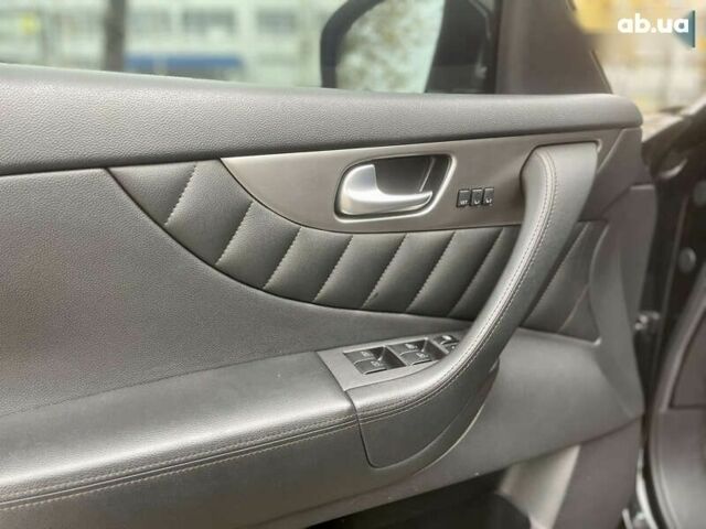 Инфинити QX70, объемом двигателя 3 л и пробегом 215 тыс. км за 17900 $, фото 22 на Automoto.ua