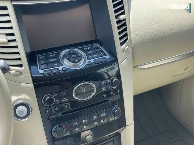 Інфініті QX70, об'ємом двигуна 3 л та пробігом 119 тис. км за 20590 $, фото 28 на Automoto.ua