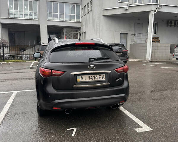 Инфинити QX70, объемом двигателя 2.99 л и пробегом 168 тыс. км за 23000 $, фото 2 на Automoto.ua