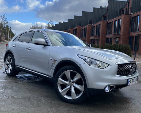 Інфініті QX70, об'ємом двигуна 3.7 л та пробігом 123 тис. км за 16700 $, фото 24 на Automoto.ua