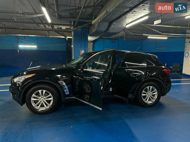 Инфинити QX70, объемом двигателя 3.7 л и пробегом 151 тыс. км за 21999 $, фото 4 на Automoto.ua
