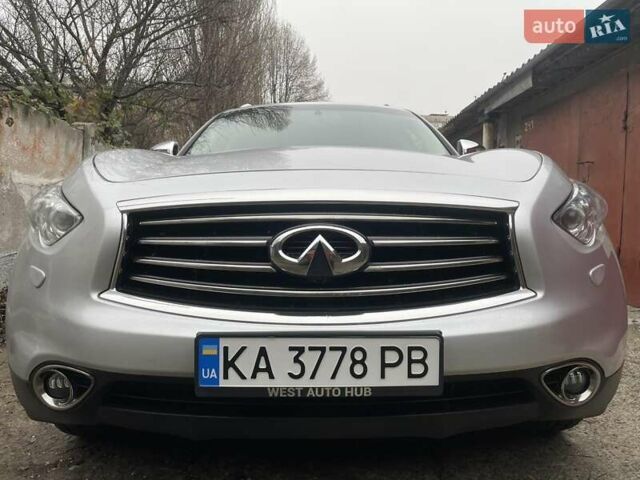 Серый Инфинити QX70, объемом двигателя 3.7 л и пробегом 122 тыс. км за 15500 $, фото 33 на Automoto.ua