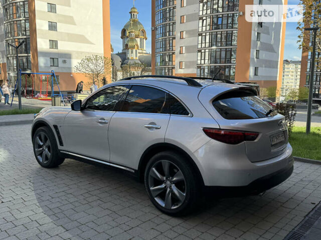 Серый Инфинити QX70, объемом двигателя 3.7 л и пробегом 195 тыс. км за 17300 $, фото 8 на Automoto.ua