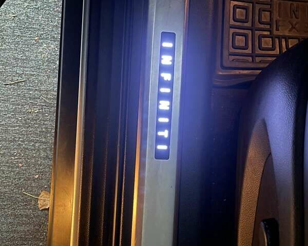 Серый Инфинити QX70, объемом двигателя 3.7 л и пробегом 122 тыс. км за 15500 $, фото 27 на Automoto.ua