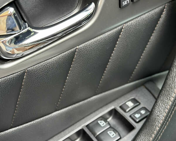 Серый Инфинити QX70, объемом двигателя 3.7 л и пробегом 195 тыс. км за 17200 $, фото 23 на Automoto.ua